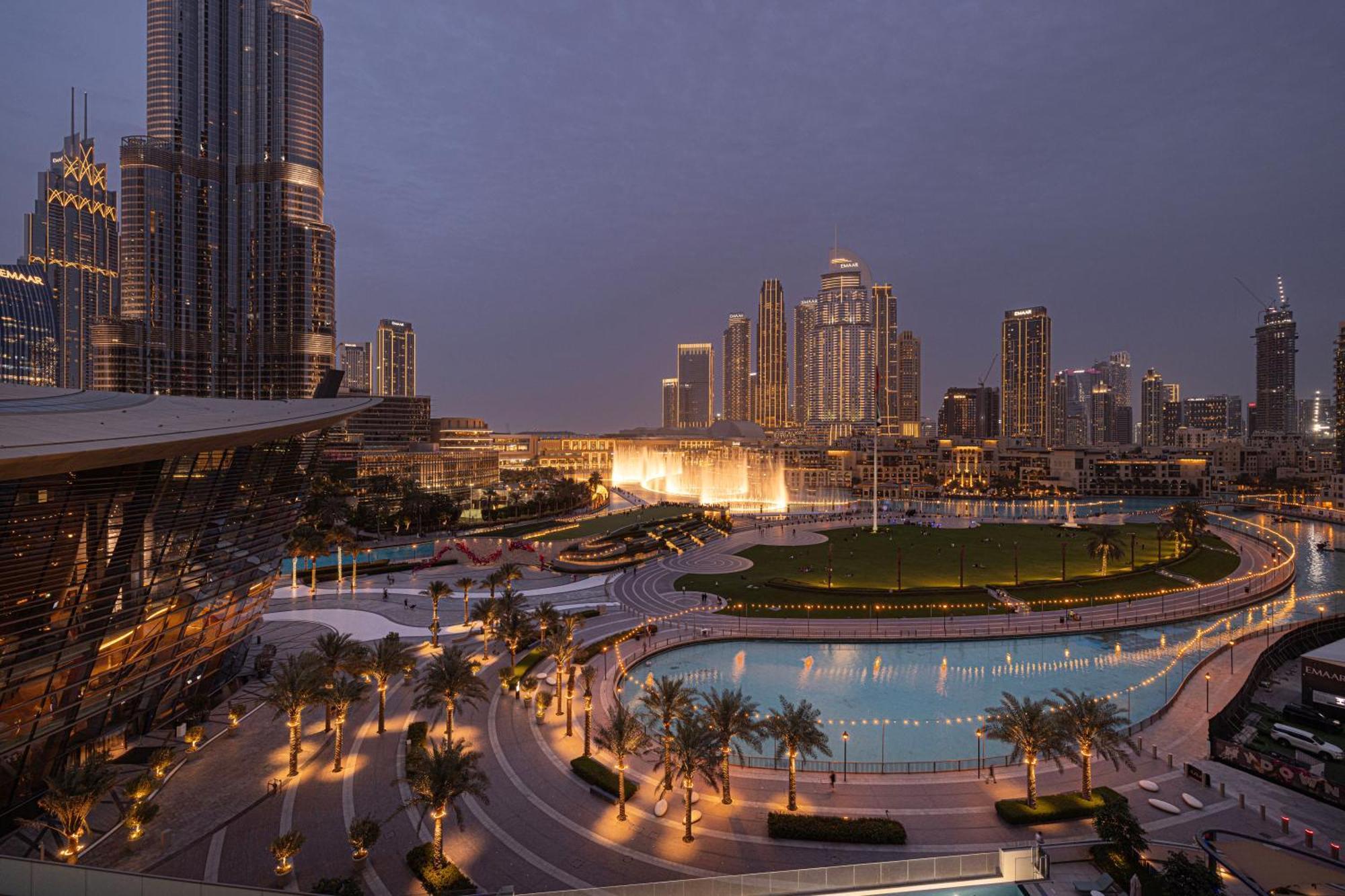 Luxury Burj And Fountain View 5 Min To Mall * Dubai